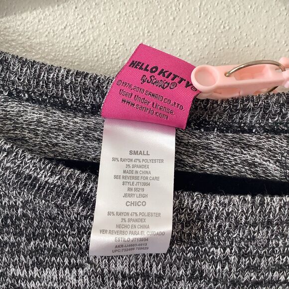 Hello Kitty Sequin Grey McBling Sanrio Kawaii Cutecore Lightweight Sweater Small - Picture 11 of 12